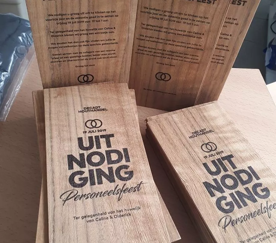 Drukken op hout: decadt.jpg